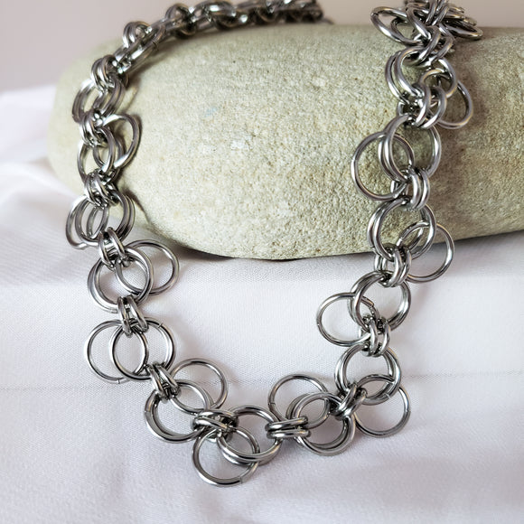 parrot safe jewelry, food grade stainless steel chain, handmade in the 'Forget Me Knot