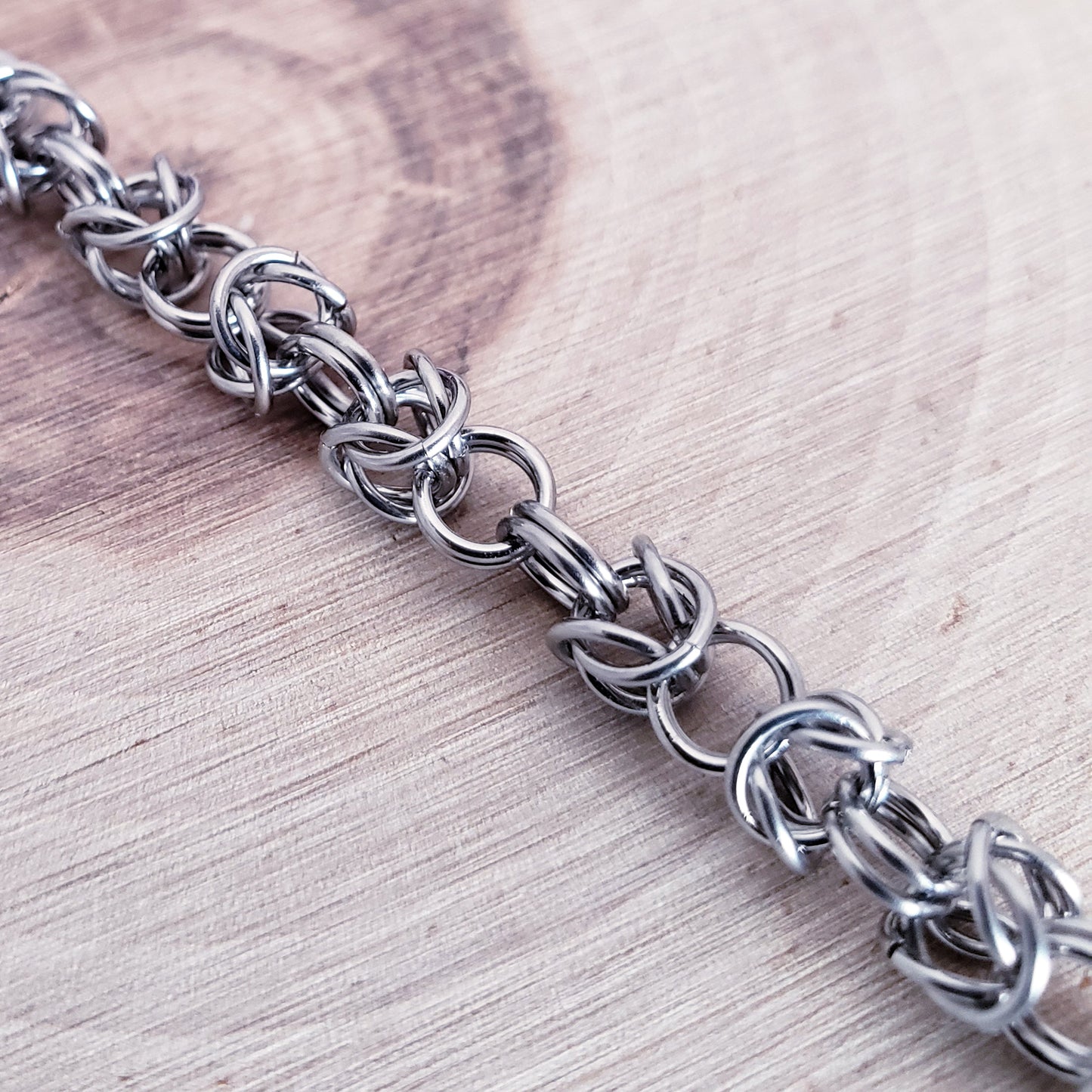 Dainty Open Byzantine